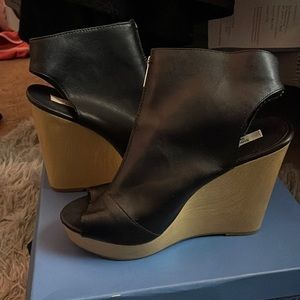 SimplyVera by Vera Wang Wedge Sandals